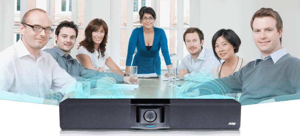 Camera tích hợp cảm biến Sony và độ phân giải 4K cung cấp hình ảnh chất lượng